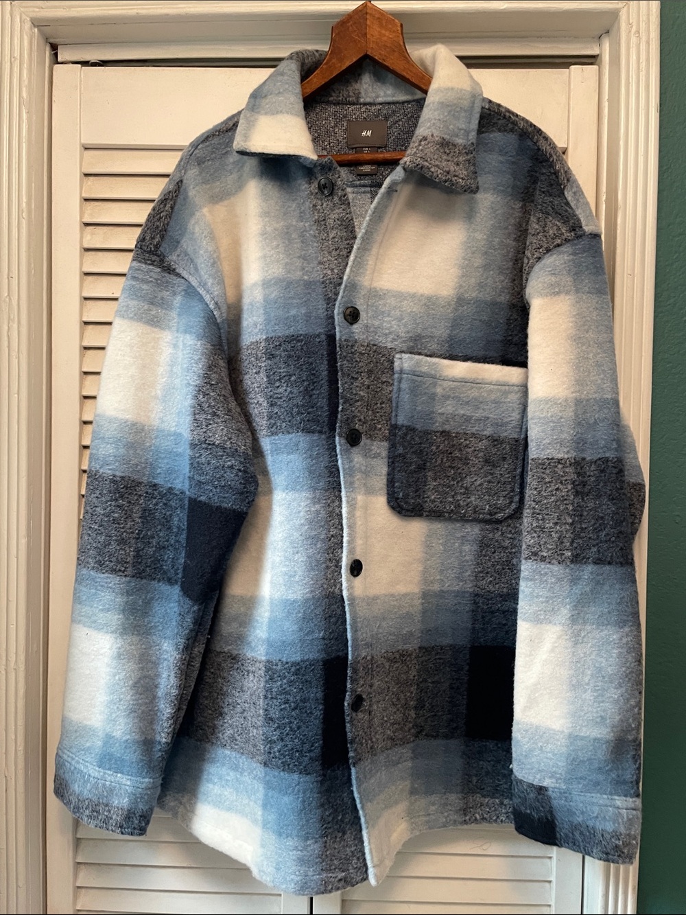 H&M Men’s Blue & Gray Plaid Lightweight Shirt Jacket